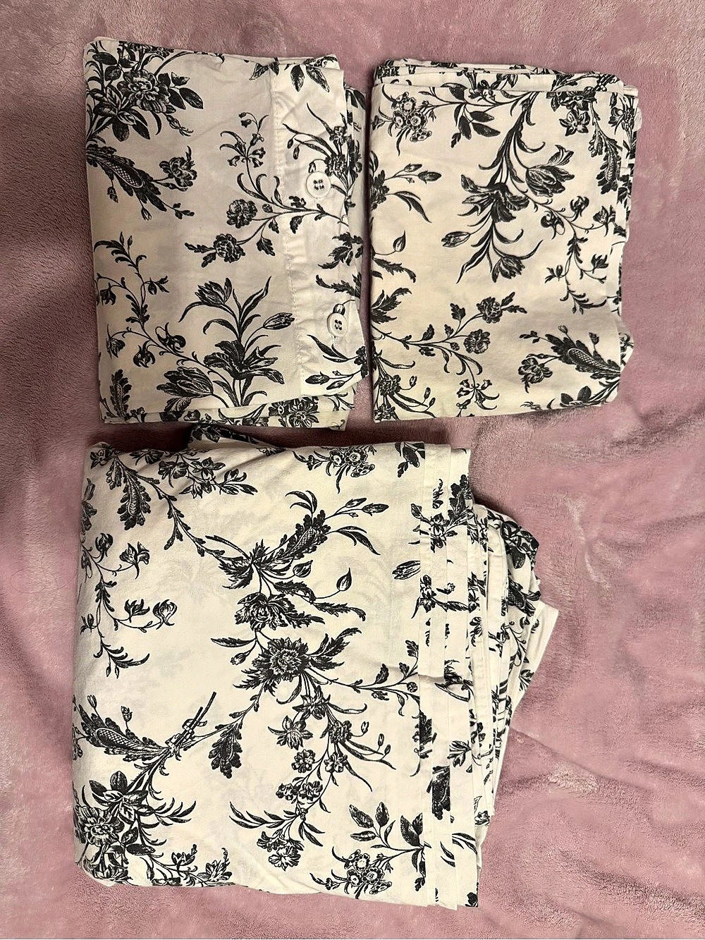 IKEA Alvine Kvist Floral Duvet Cover Set White & Black